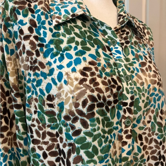 Christopher & Banks green and brown leaf patterned button down blouse size L - Picture 4 of 16